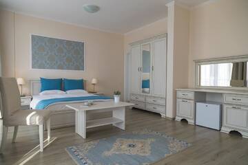 Фото номера Полулюкс с видом на море Отель White Rock Castle Suite Hotel &amp; SPA г. Балчик 4