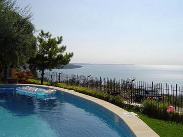Фото номера Вилла с видом на море Виллы Sunny House Izgrev г. Балчик 54