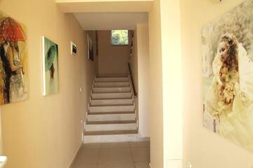 Фото номера Вилла с 6 спальнями и отдельным бассейном Виллы Villa Emloti Art-Decor &amp; Fashion Boutique г. Балчик 60