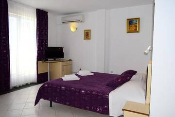 Фото номера Двухместный номер с 1 кроватью с видом на море Отель Family Hotel Magnolia г. Балчик 8