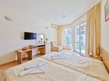 Фото номера Двухместный номер с 1 кроватью Отель Family Hotel Morska Zvezda г. Балчик 5