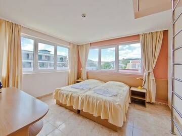 Фото номера Апартаменты Отель Family Hotel Morska Zvezda г. Балчик 5