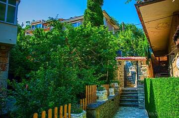 Фото номера Трехместный номер «Комфорт» Гостевой дом Guest House Simon Green г. Балчик 2