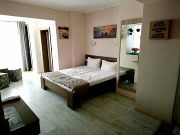 Фото номера Семейный полулюкс Гостевой дом Guest House Simon Green г. Балчик 6