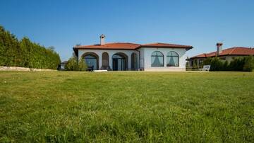 Фото номера Вилла с видом на море Виллы Private Villa 101 in BlackSeaRama г. Балчик 73