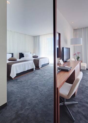 Фото номера Бюджетный двухместный номер с 1 кроватью Отель Lighthouse Golf &amp; Spa Hotel г. Балчик 4