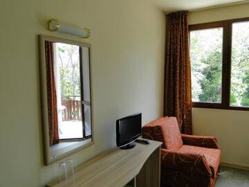 Фото номера Comfort Twin Room with Balcony (No Air Conditioning) Отель Bisser Hotel - Free Parking - Free Pool Access г. Балчик 16