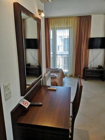 Фото номера Номер-студио с видом на город Апарт-отели Marina City ApartHotel г. Балчик 3