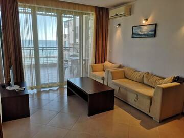 Фото номера Апартаменты с 1 спальней и видом на море Апарт-отели Marina City ApartHotel г. Балчик 19