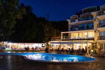 Фотографии Отель Helios Hotel г. Балчик (Болгария) №3 Фото Отель Helios Hotel г. Балчик 3