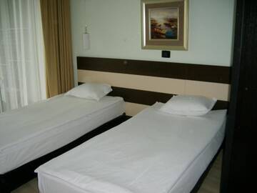 Фото номера Люкс с 2 спальнями Отель Regina Maria Spa Design Hotel г. Балчик 6
