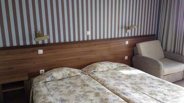 Фото номера Двухместный номер с 1 диваном-кроватью Отель Selena Hotel г. Балчик 15
