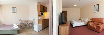 Фото номера Апартаменты с 1 спальней и балконом Отель Hotel Naslada г. Балчик 3