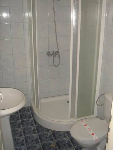 Фото номера Двухместный номер с 1 кроватью и потолочным окном Отель Irish Rover Hotel г. Балчик 7