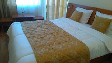 Фото номера Двухместный номер Делюкс с 1 кроватью и балконом Отель Victoria Family Hotel г. Балчик 9