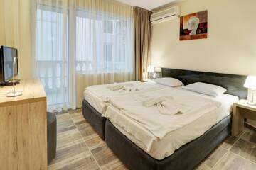 Фото номера Двухместный номер с 1 кроватью Отель Family Hotel Jupiter г. Балчик 17