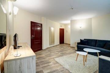 Фото номера Полулюкс Отель Family Hotel Jupiter г. Балчик 9