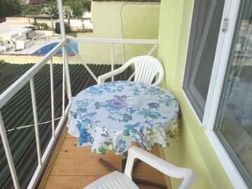 Фото номера Трехместный номер с видом на море Гостевой дом Guest House Paskal г. Балчик 2