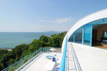 Фото номера Мезонет с балконом и видом на море Отель Hotel Iceberg г. Балчик 10