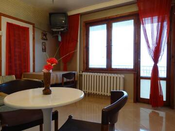 Фото номера Двухместный номер с 2 отдельными кроватями Гостевой дом Guest House Maria г. Балчик 7